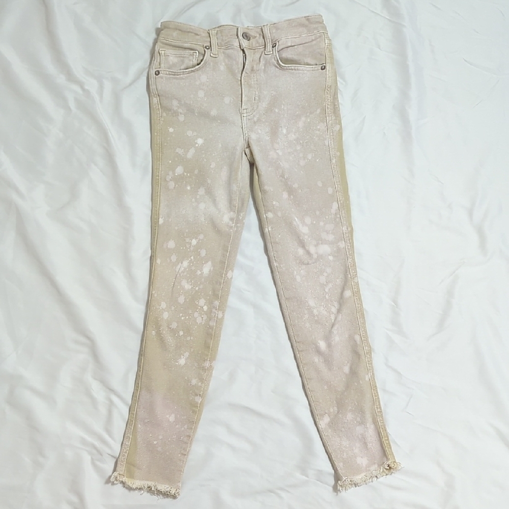 We The Free Bleach Splatter Raw Hem Skinny Jeans, Color Bleach Cream Size 25